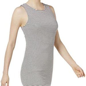 Soft, Comfy, Versatile, Looks great with a Denim Jacket!